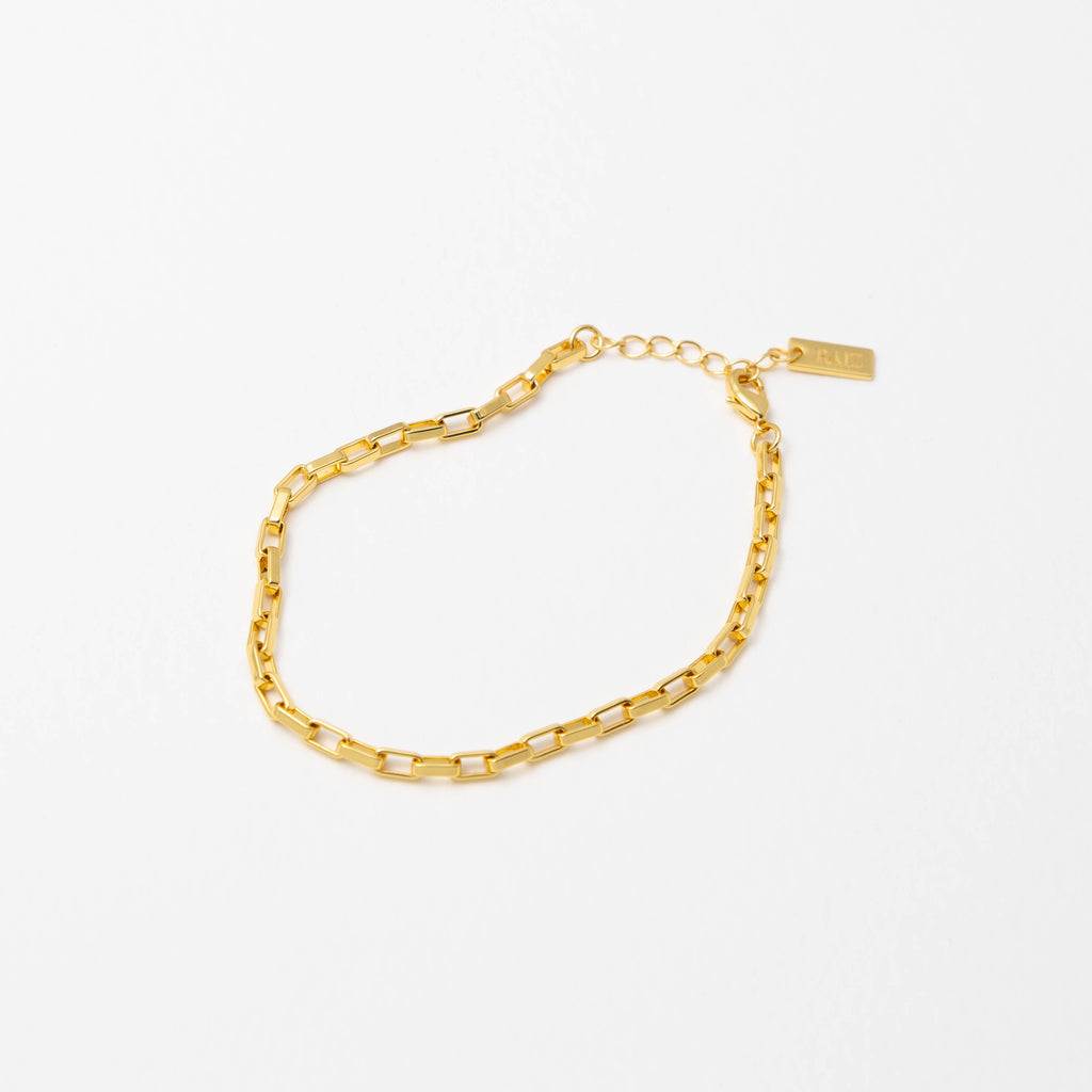 Hugo Square Paperclip Chain Bracelet Gold