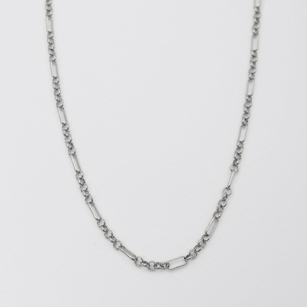 Olivia Paperclip Necklace Silver - Front View